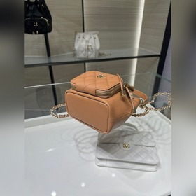 Новая модель Chanel 25B： маленькая сум