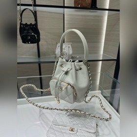 Новая модель Chanel 25B： небольшая сум