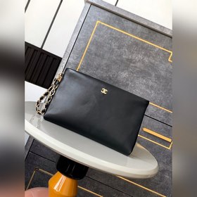 Сумочка Chanel 24K с бриллиантами на ц