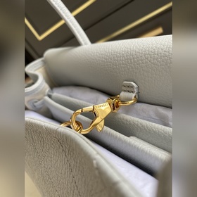 Сумка Chanel 26S «багет», представленн