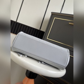 Сумка Chanel 26S «багет», представленн