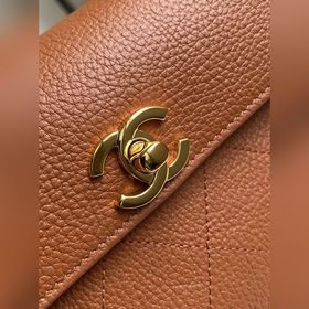 Сумка Chanel 26S «Багет», представленн