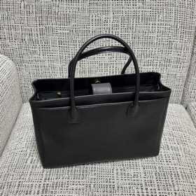 CHANEL VINTAGE Сумка-тоут черно-золото