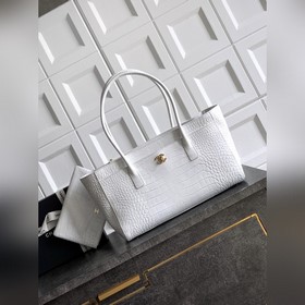 В коллекции Chanel весна-лето 2026 (26