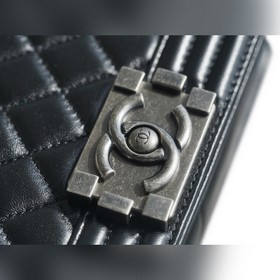 CHANEL LEBOY из ягнячьей кожи, чёрно-с