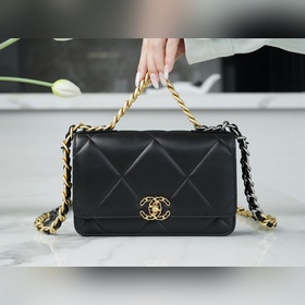 CHANEL 23 Новая модель 19WOC в черн