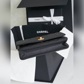 Сумка через плечо Chanel 25B с плетено