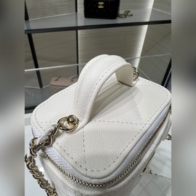 Новая модель Chanel 25k с крупным ромб