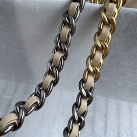 Маленькая сумка Chanel осень-зима 2019