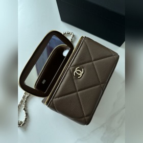 Бренд： Chanel Модель： AP4933 Описание：