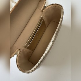 Бренд： Chanel Модель： AP4385 Описание：