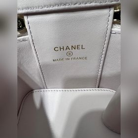Новая модель Chanel 25k с крупным ромб