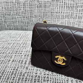 CHANEL VINTAGE — сумка «квадратная тол