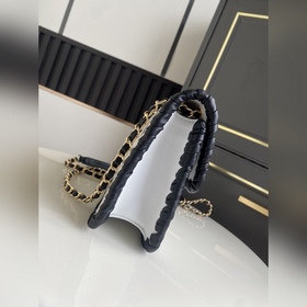 Новинка Chanel 26P в наличии — новая с
