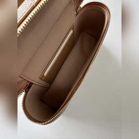 Бренд： Chanel Модель： AP5100 Описание：