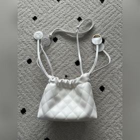 Бренд： Chanel Модель： AS5228 Описание：