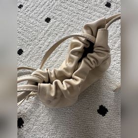 Бренд： Chanel Модель： AS5228 Описание：