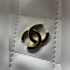 Бренд： Chanel Модель： AS5227 Описание：