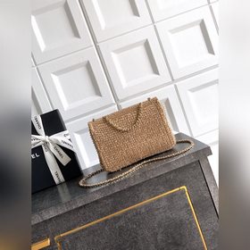 Вечерняя сумочка Chanel 26s цвета «шам