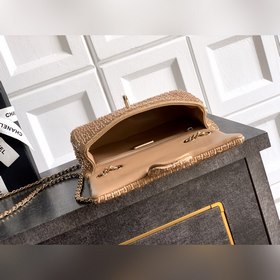 Вечерняя сумочка Chanel 26s цвета «шам