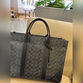 COACH, модель CY771 с текстурой «личи»