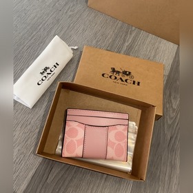 Новая кошелек Coach модели cbD80 также