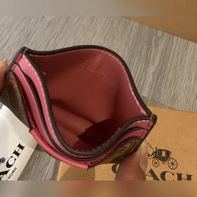Новая кошелька Coach модели cbD80 такж