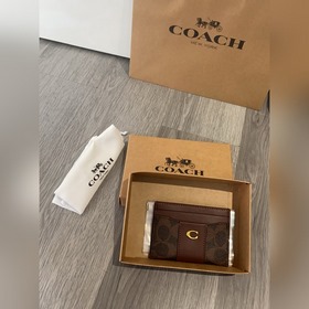 Новая кошелек Coach модели cbD80 также