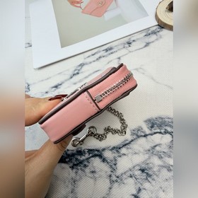 Этот розово-серебристый кошелек Coach 