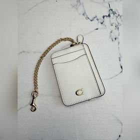 Кошелек Coach с металлической цепочкой
