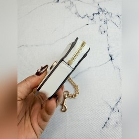 Кошелек Coach с металлической цепочкой
