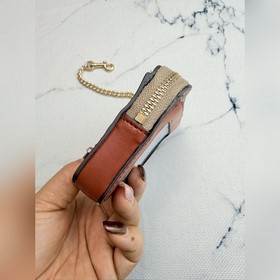Кошелек Coach с металлической цепочкой