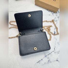 COACH C0059 — однотонная сумка на цепо
