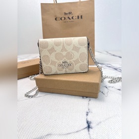 COACH C6650 — классическая сумка с цеп