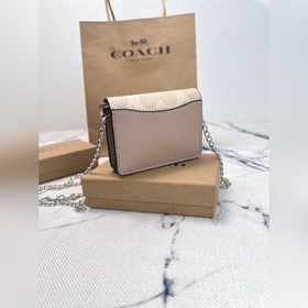 COACH C6650 — классическая сумка с цеп