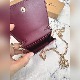 COACH006 — классическая сумка с рельеф