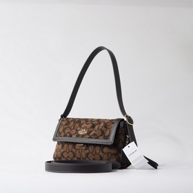 Оригинальная сумка COACH из аутлета дл