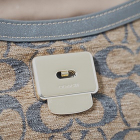 Оригинальная сумка COACH из аутлета дл