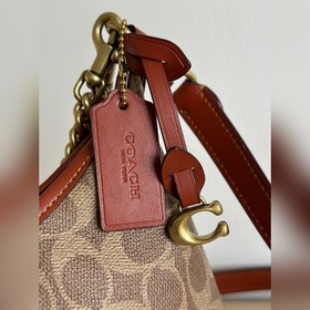 Подлинная сумка Coach из серии CAM26 «