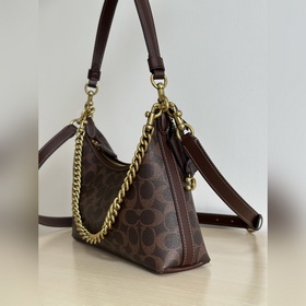 Подлинная сумка Coach из серии CAM26 «
