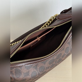 Подлинная сумка Coach из серии CAM26 «