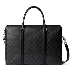 Коллекция «Generation Gucci» глубоко и
