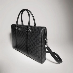 Коллекция «Generation Gucci» глубоко и