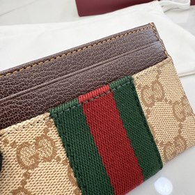 Поставляется в полной комплектации в о