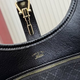 Поставляется в полной комплектации с о