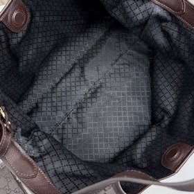 В комплекте с полной оригинальной фирм