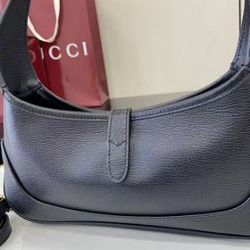 Новая коллекция Gucci, поставляемая в