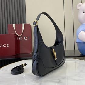 Новая коллекция Gucci, поставляемая в
