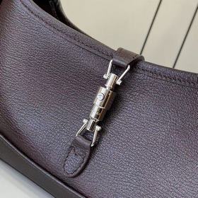 Новая коллекция Gucci, поставляемая в 