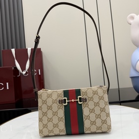 Поставляется в полной комплектации в о
